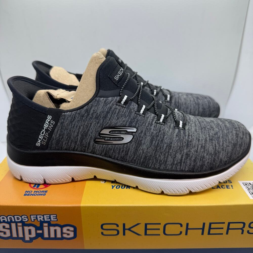 Skechers Women’s Summits Dazzling Haze Sneakers Size 5.5 Black/White Slip-Ins